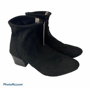 🔴 Via Rosa Black Ankle Boots